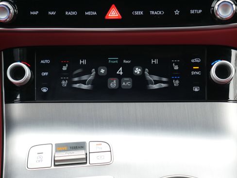 Used 2026 Genesis GV70 3.5T Sport Advanced image 22