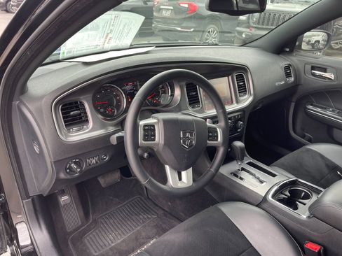 Used 2014 Dodge Charger R/T image 11