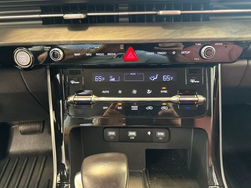 Used 2024 Kia Carnival SX FWD image 32