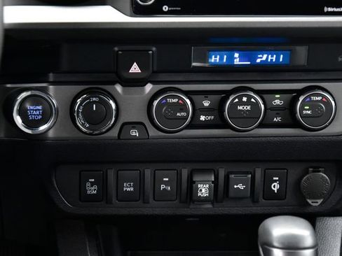 Certified 2021 Toyota Tacoma TRD Sport image 24