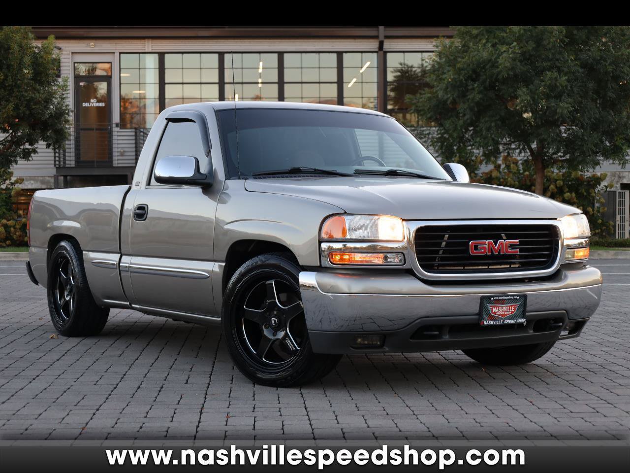Used 2000 GMC Sierra 1500 SLE RWD image 1