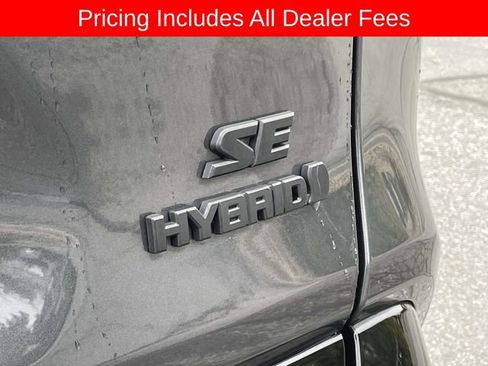 Used 2023 Toyota RAV4 SE AWD/4WD image 12