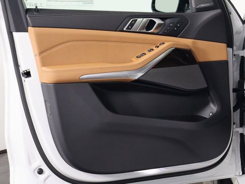 New 2026 BMW X5 xDrive50e w/ Executive Package image 7