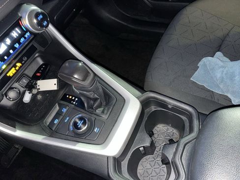 Certified 2021 Toyota RAV4 XLE w/ Convenience Package image 21