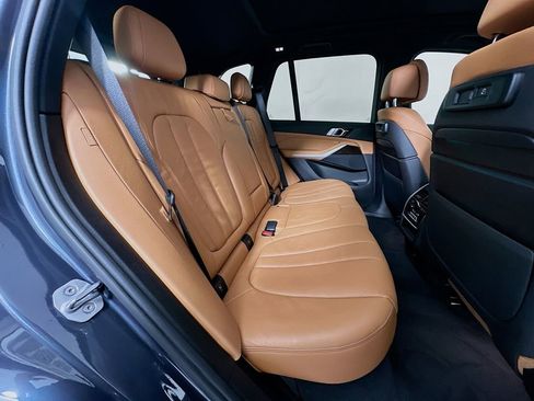 Used 2019 BMW X5 xDrive40i w/ Luxury Seating Package image 28