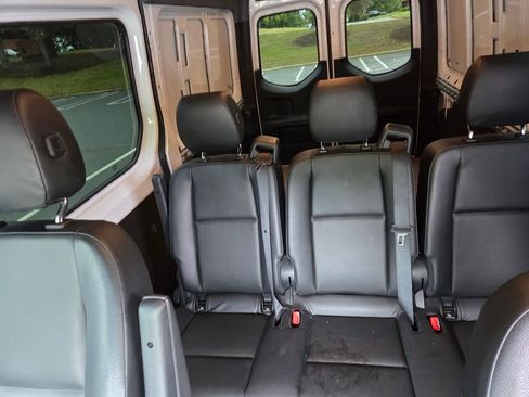 Used 2022 Mercedes-Benz Sprinter 2500 image 9
