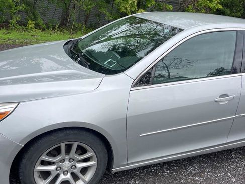 Used 2015 Chevrolet Malibu LT w/ Power Convenience Package FWD image 4