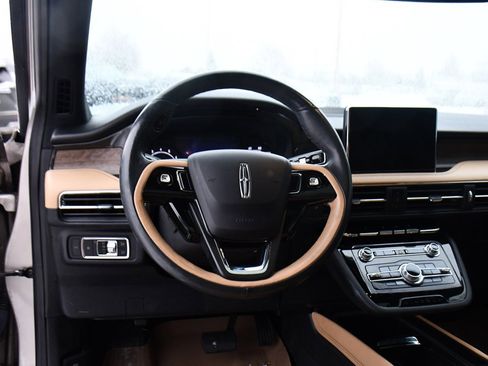 Used 2020 Lincoln Corsair Reserve w/ Equipment Group 201A image 12