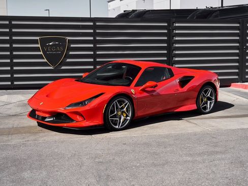 Used 2022 Ferrari F8 Tributo image 6