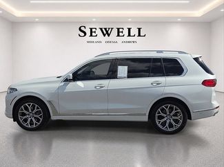 Used 2022 BMW X7 xDrive40i w/ Premium Package AWD/4WD video 2