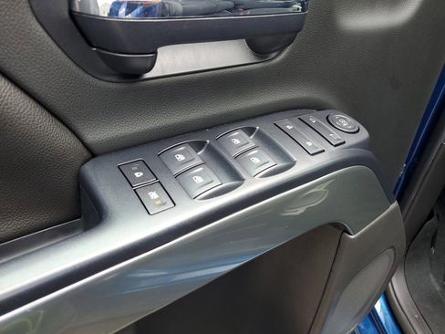 Used 2018 Chevrolet Silverado 1500 LT w/ All Star Edition AWD/4WD image 11