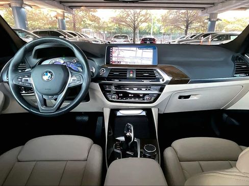 Used 2019 BMW X3 sDrive30i w/ Premium Package image 15