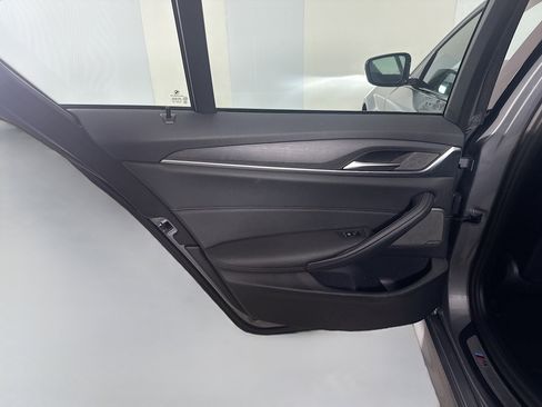 Used 2023 BMW 530e w/ M Sport Package RWD image 26
