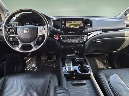 Used 2019 Honda Pilot Elite image 16