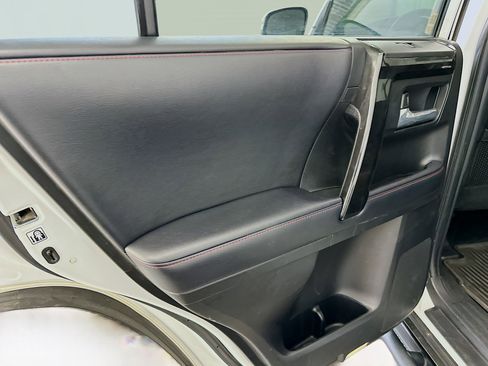 Used 2017 Toyota 4Runner TRD Off-Road Premium image 28