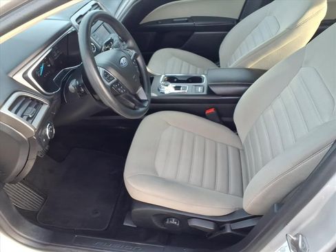 Used 2018 Ford Fusion S FWD image 9