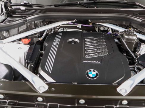 Used 2023 BMW X5 sDrive40i w/ Climate Comfort Package image 31