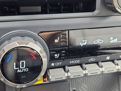 New 2026 Toyota Tacoma Limited AWD/4WD image 14