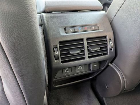 New 2026 Land Rover Discovery Sport Landmark image 13