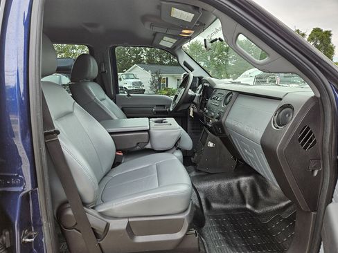 Used 2011 Ford F450 XL w/ PWR Equipment Group image 34