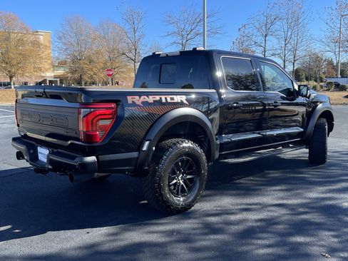 Used 2025 Ford F150 Raptor image 9