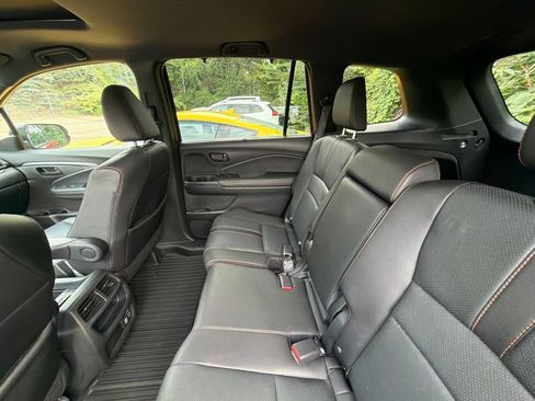 Used 2023 Honda Passport TrailSport image 12