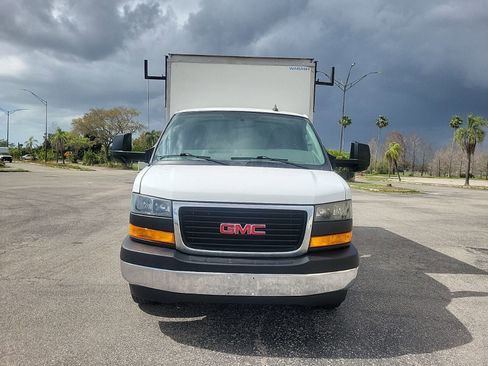 Used 2023 GMC Savana 3500 w/ Power Convenience Package image 3