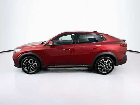 Used 2026 BMW X2 xDrive28i AWD/4WD image 4