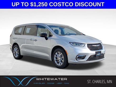 New 2026 Chrysler Pacifica Select AWD/4WD image 1