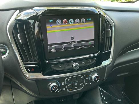 Used 2019 Chevrolet Traverse LT w/ LT Premium Package AWD/4WD image 45
