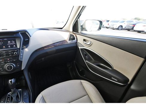 Used 2018 Hyundai Santa Fe Sport 2.0T image 11