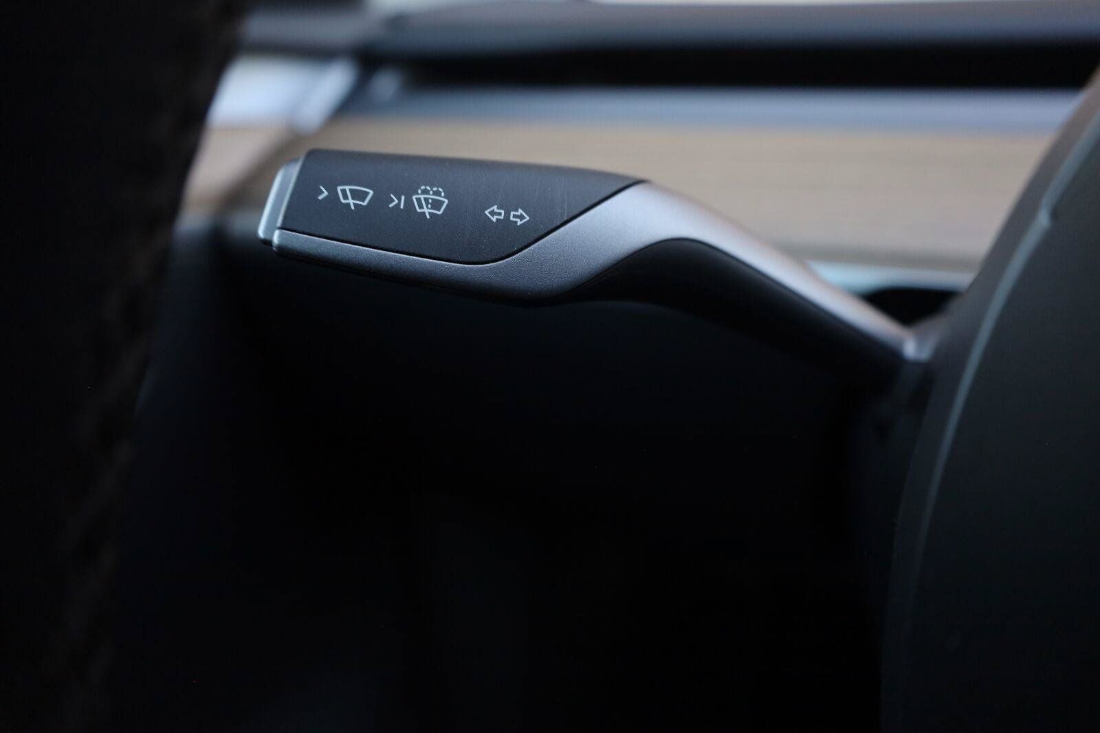 Used 2025 Tesla Model Y Long Range RWD image 34