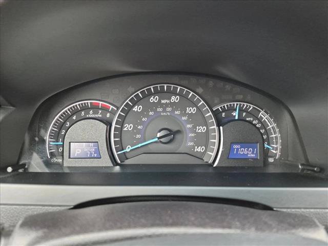 Used 2014 Toyota Camry XLE w/ Leather Package FWD image 11