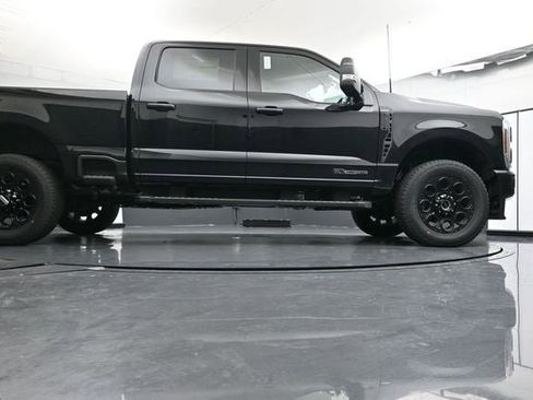 New 2026 Ford F250 Lariat w/ Black Appearance Package AWD/4WD image 31