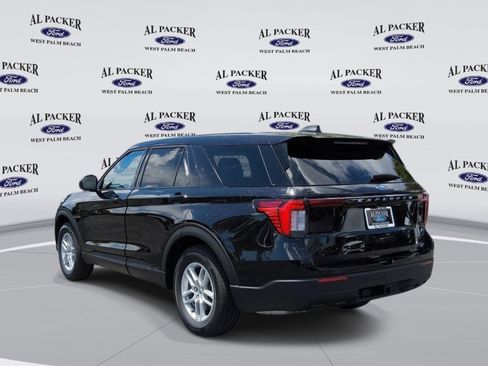 New 2026 Ford Explorer Active RWD image 3