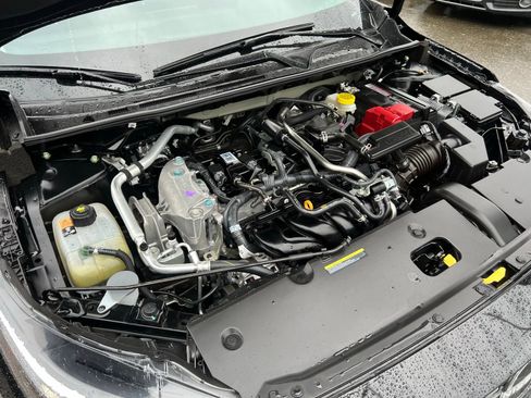 Used 2025 Nissan Sentra SR image 12