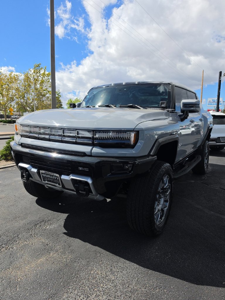 Used 2024 GMC Hummer EV 3X w/ LPO, Illumination Package AWD/4WD image 1