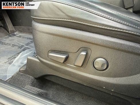 Used 2025 Kia Telluride S AWD/4WD image 30