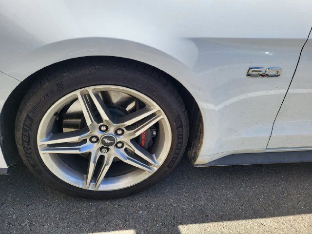 Used 2019 Ford Mustang GT Premium w/ GT Performance Package RWD image 30