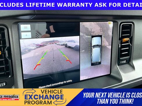 Used 2024 Ford Bronco Badlands image 18