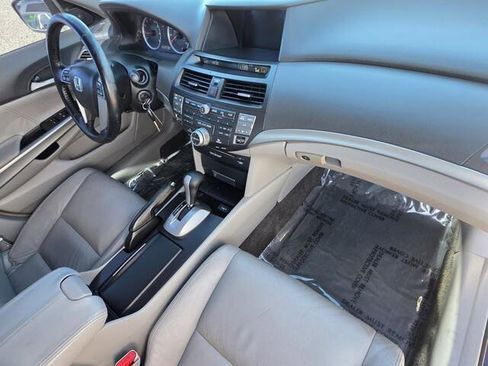 Used 2009 Honda Accord EX-L image 32