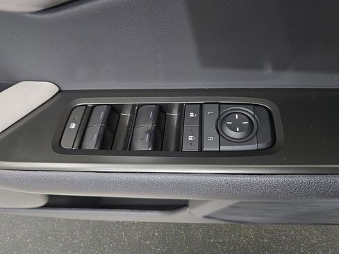 New 2025 Lexus UX 300h AWD image 28