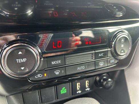 Used 2024 Mitsubishi Eclipse Cross AWD image 34