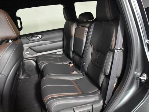 New 2026 Nissan Armada SL image 32