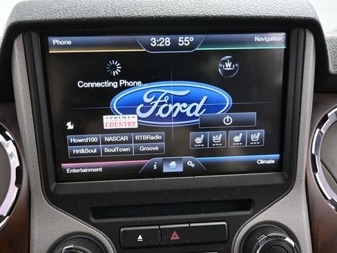 Used 2015 Ford F250 Lariat w/ Lariat Ultimate Package image 15