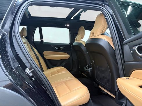 Used 2022 Volvo V60 T5 Cross Country w/ Lounge Package AWD/4WD image 15
