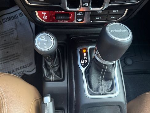 Used 2020 Jeep Gladiator Rubicon AWD/4WD image 27