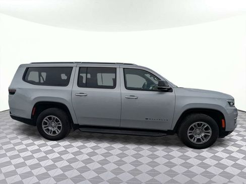 Used 2024 Jeep Wagoneer L 4WD image 2