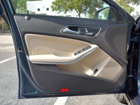 Used 2019 Mercedes-Benz GLA 250 GLA 250 4MATIC AWD 4dr SUV image 18