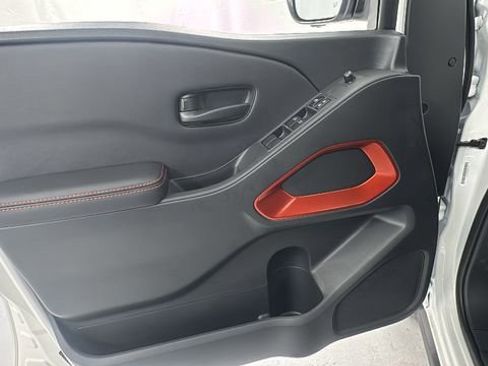 New 2026 Nissan Frontier PRO-4X w/ Pro-4x Convenience Package AWD/4WD image 17